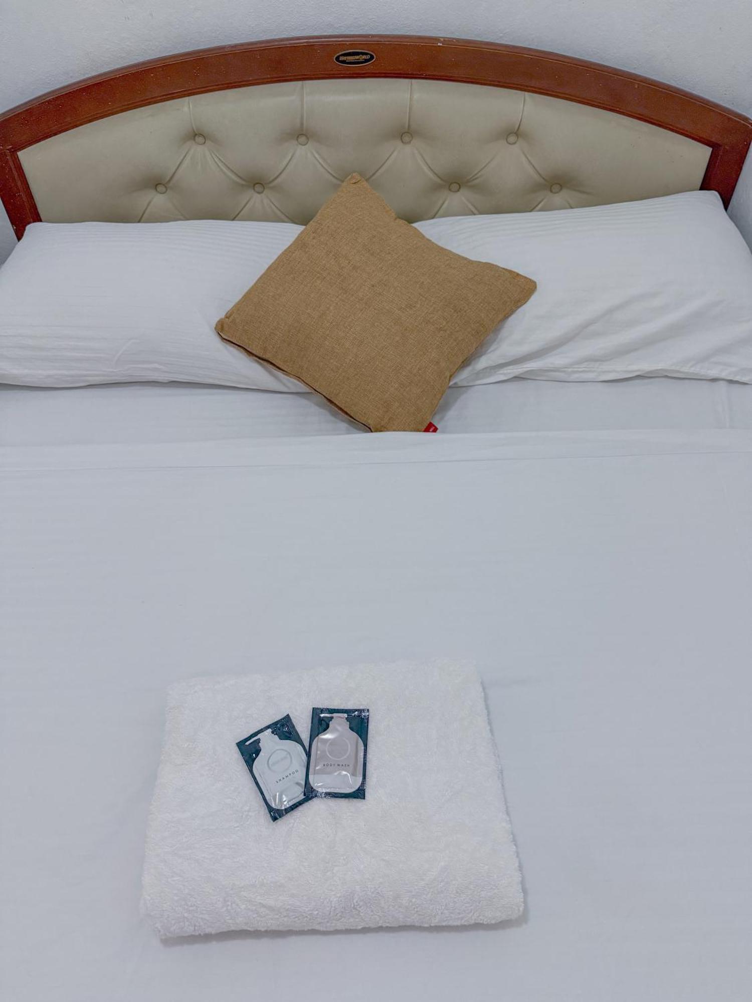 Tonight Hotel จอร์จทาวน์ ภายนอก รูปภาพ